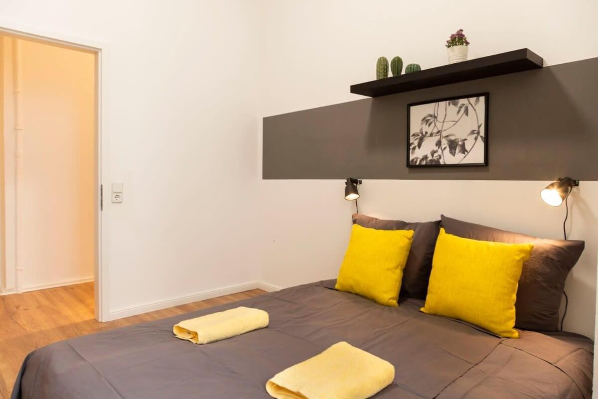 Modern 2 Bedroom Apartment In Berlin Schoeneberg Экстерьер фото